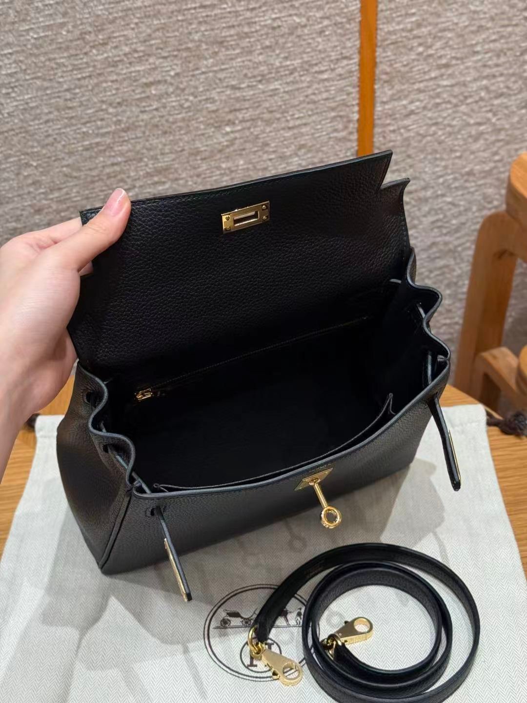 Hand‑Stitched Wax‑Thread Kelly 25 Bag, Imported togo From France, Versatile Shoulder Handbag - 图片 6