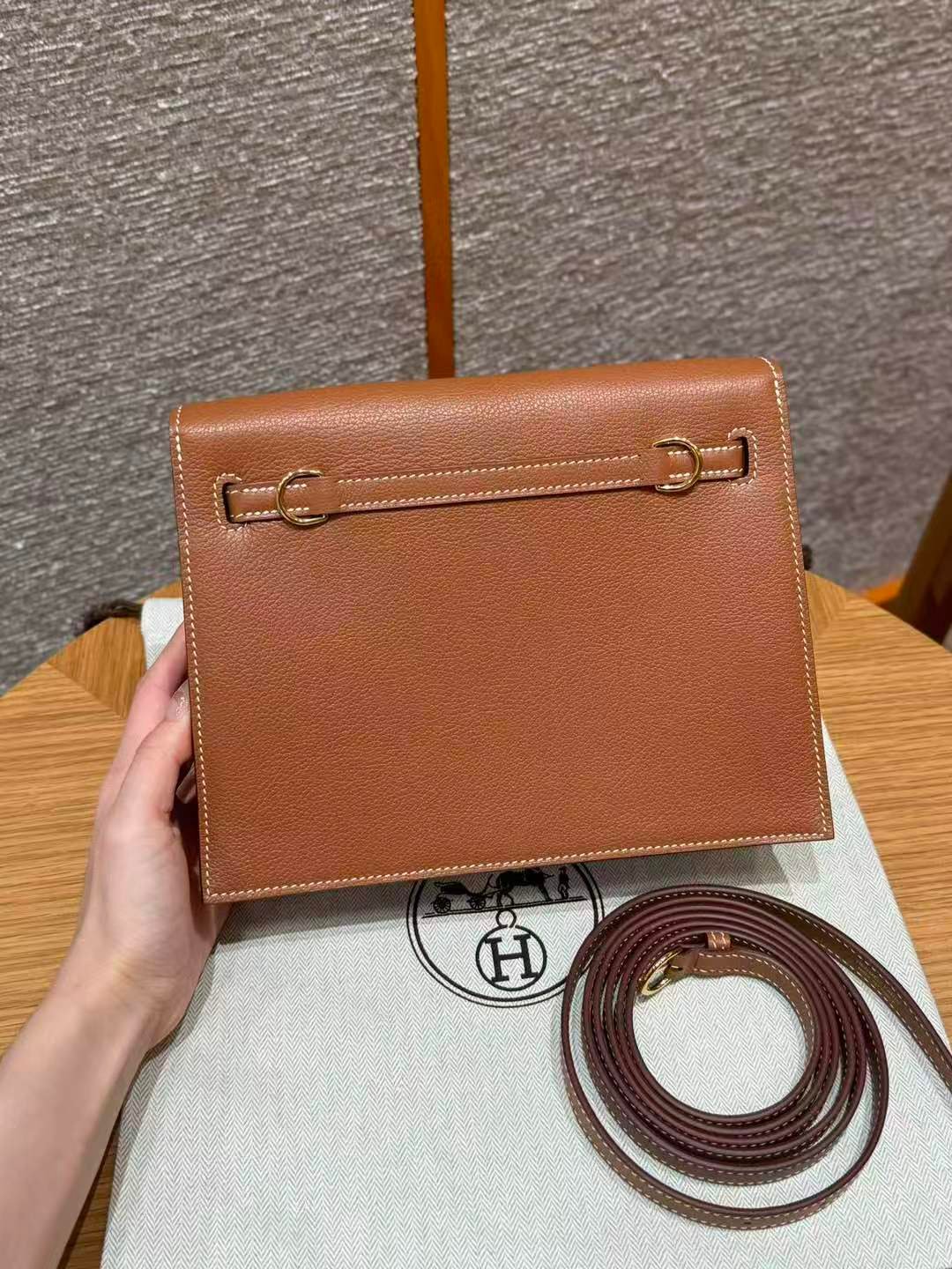 Handmade leather-wrapped Kelly dancer bag, made of imported Evercolor leather, with gold/silver hardware, versatile shoulder bag - 图片 3