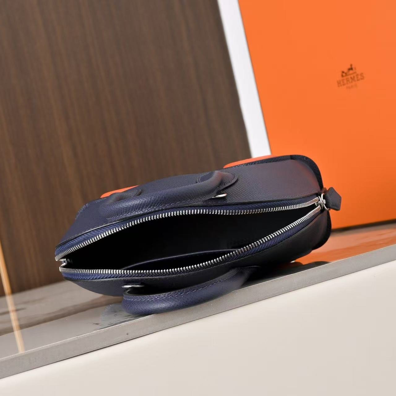 Cute Wheeled Mini Car Design Dome Bag Navy Blue Epsom Leather Luxury Crossbody Purse - 图片 8